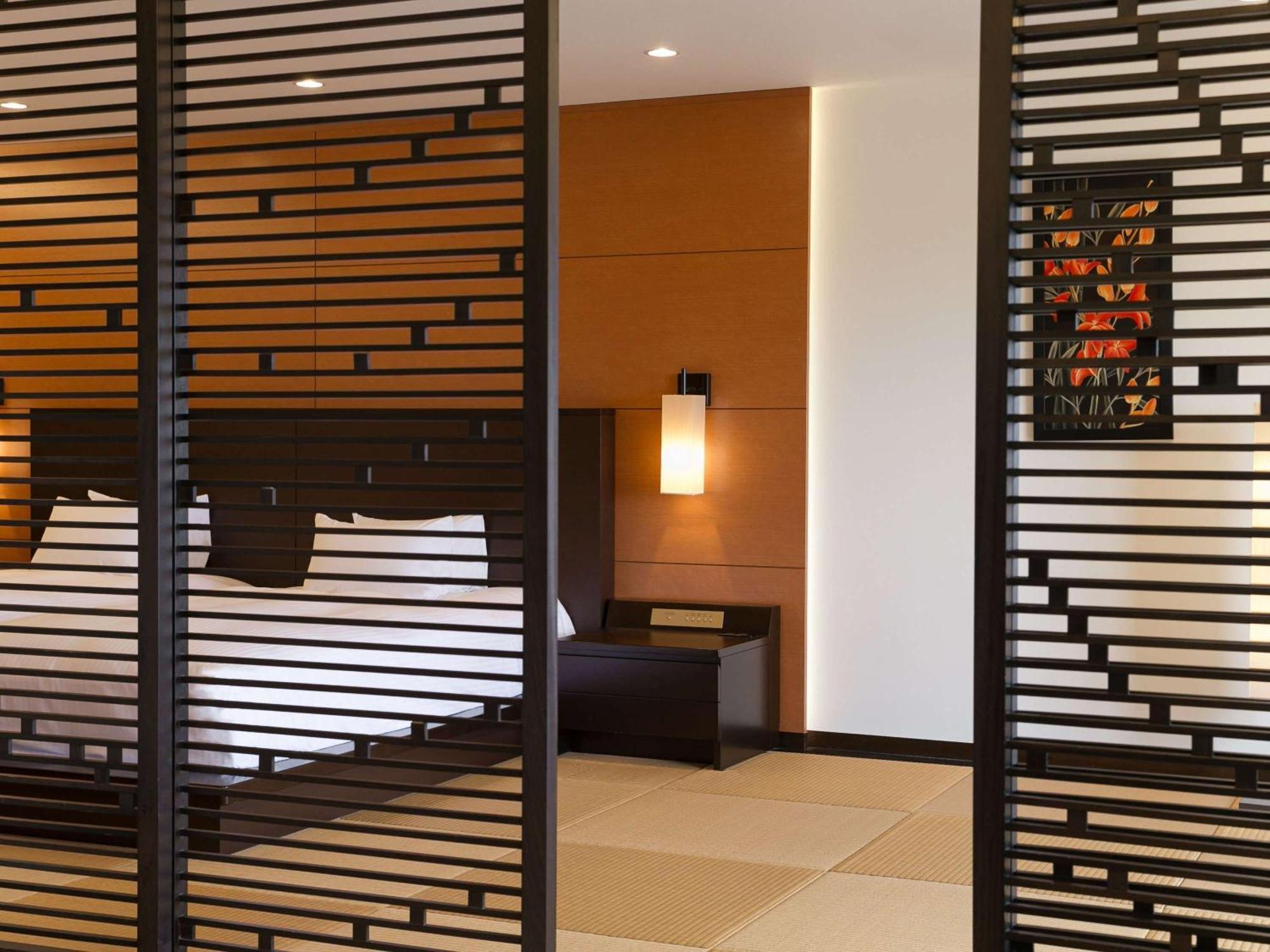 Grand Mercure Okinawa Cape Zanpa Resort Yomitan Exterior photo