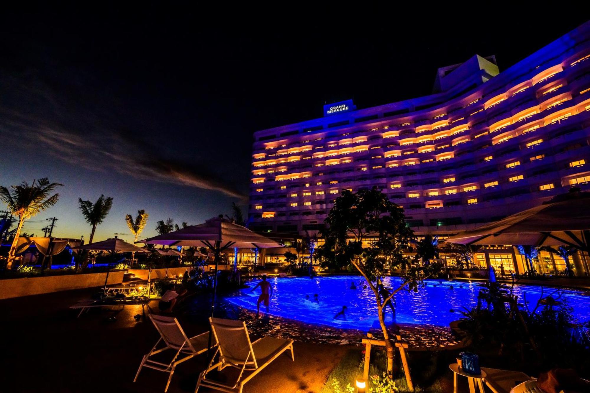 Grand Mercure Okinawa Cape Zanpa Resort Yomitan Exterior photo