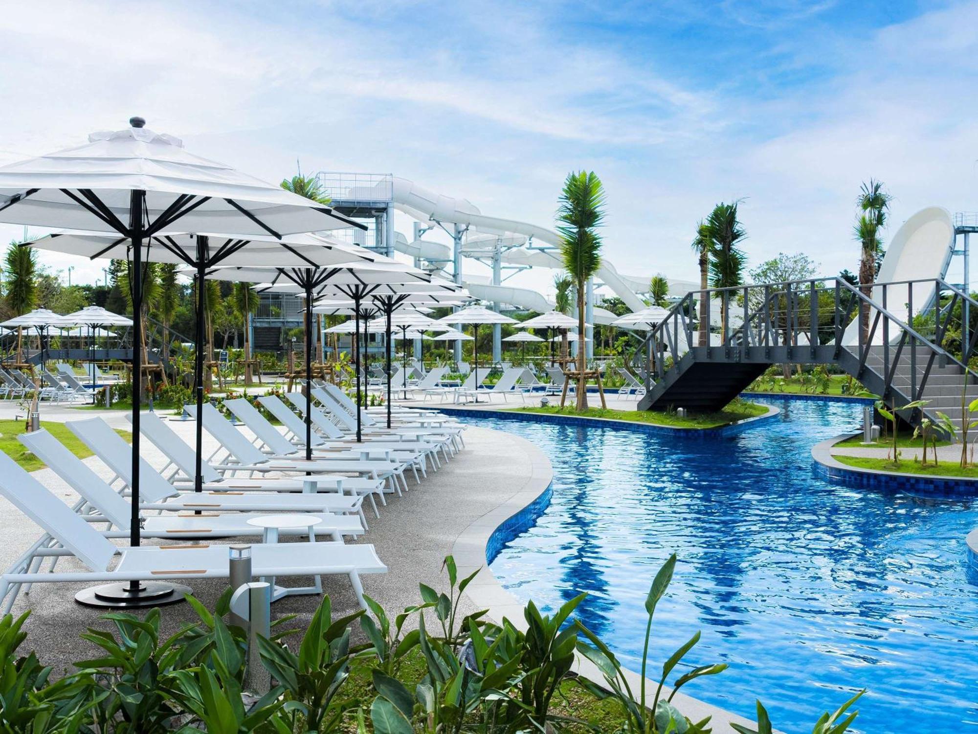 Grand Mercure Okinawa Cape Zanpa Resort Yomitan Exterior photo